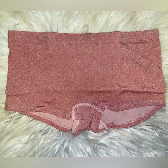 Victoria's Secret Intimates & Sleepwear Vs Victorias Secret